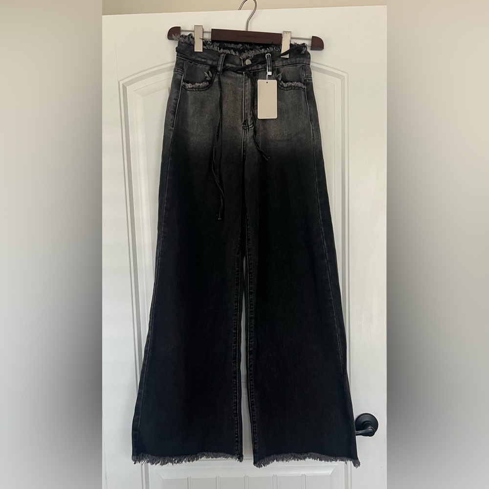 Musera Wide-Leg Jeans size 26 NWT
